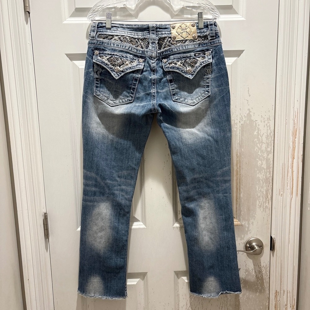 Y2K Miss Me Signatureโ Cropped Distressed Jeans Size 31